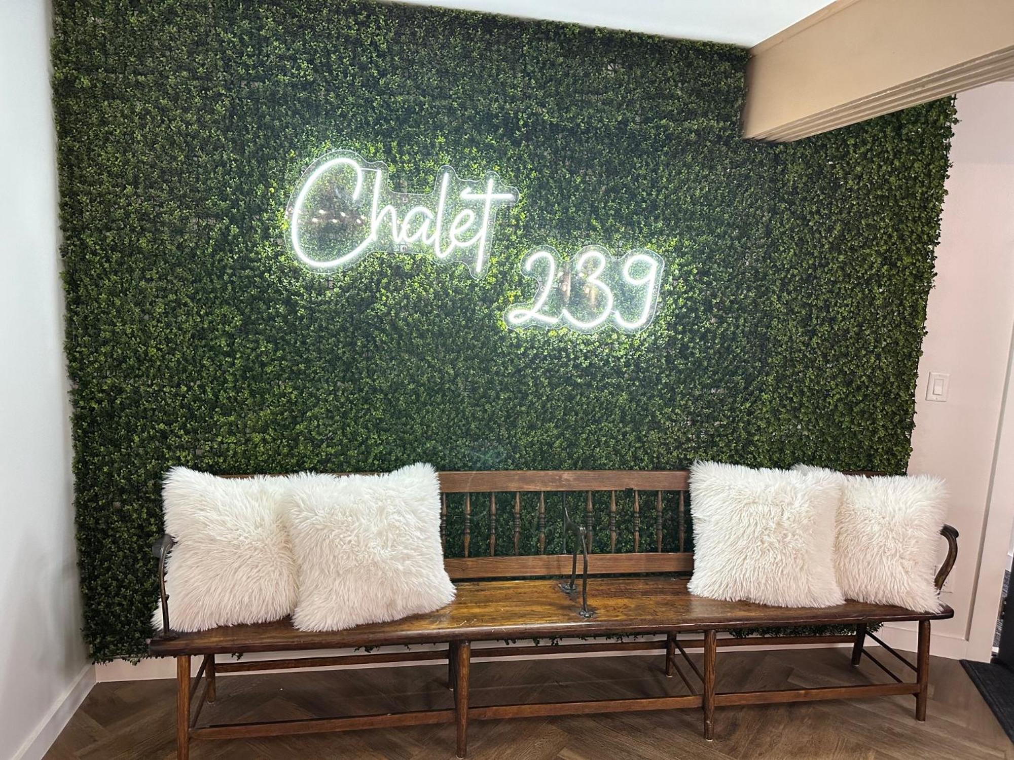 Chalet 239-Boutique Hotel ويست دوفر المظهر الخارجي الصورة